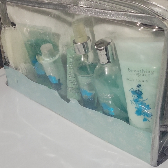 Breath of Fresh Air Spa Set (Lotion, Soap, Lufa Etc) - Picture 3 of 3
